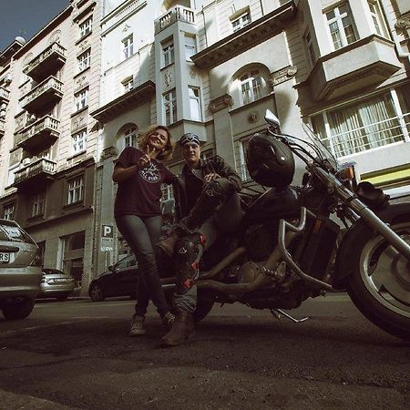 Roommates Hostel Белград Екстериор снимка