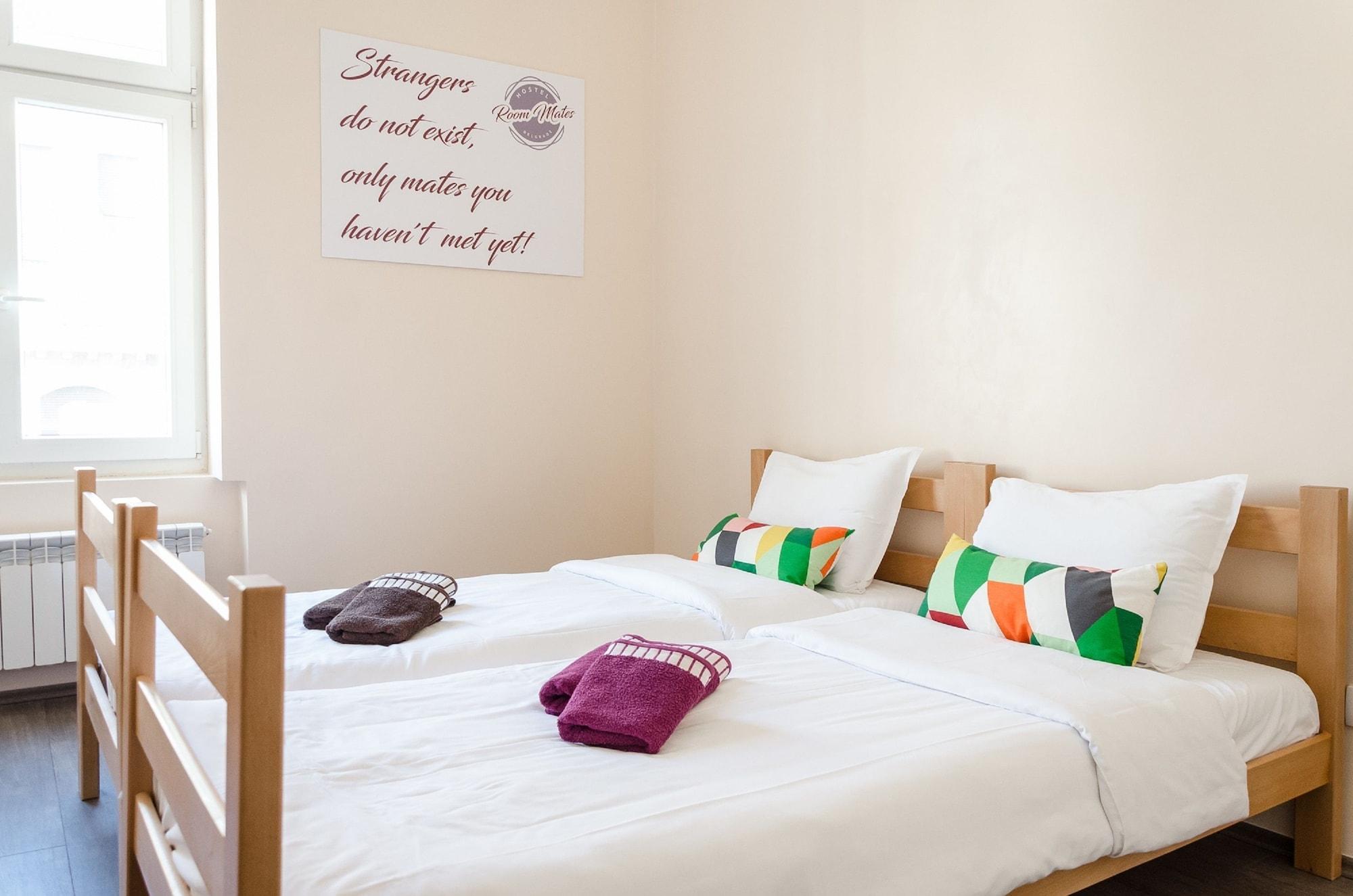 Roommates Hostel Белград Екстериор снимка