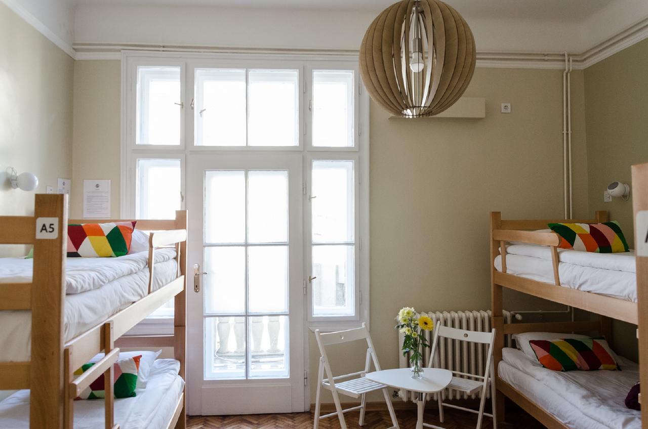 Roommates Hostel Белград Екстериор снимка
