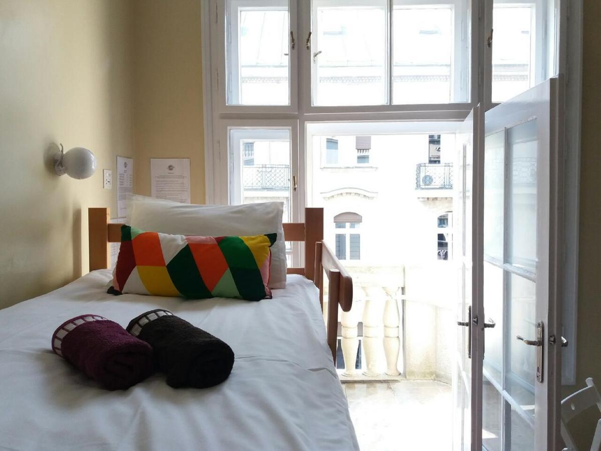 Roommates Hostel Белград Екстериор снимка