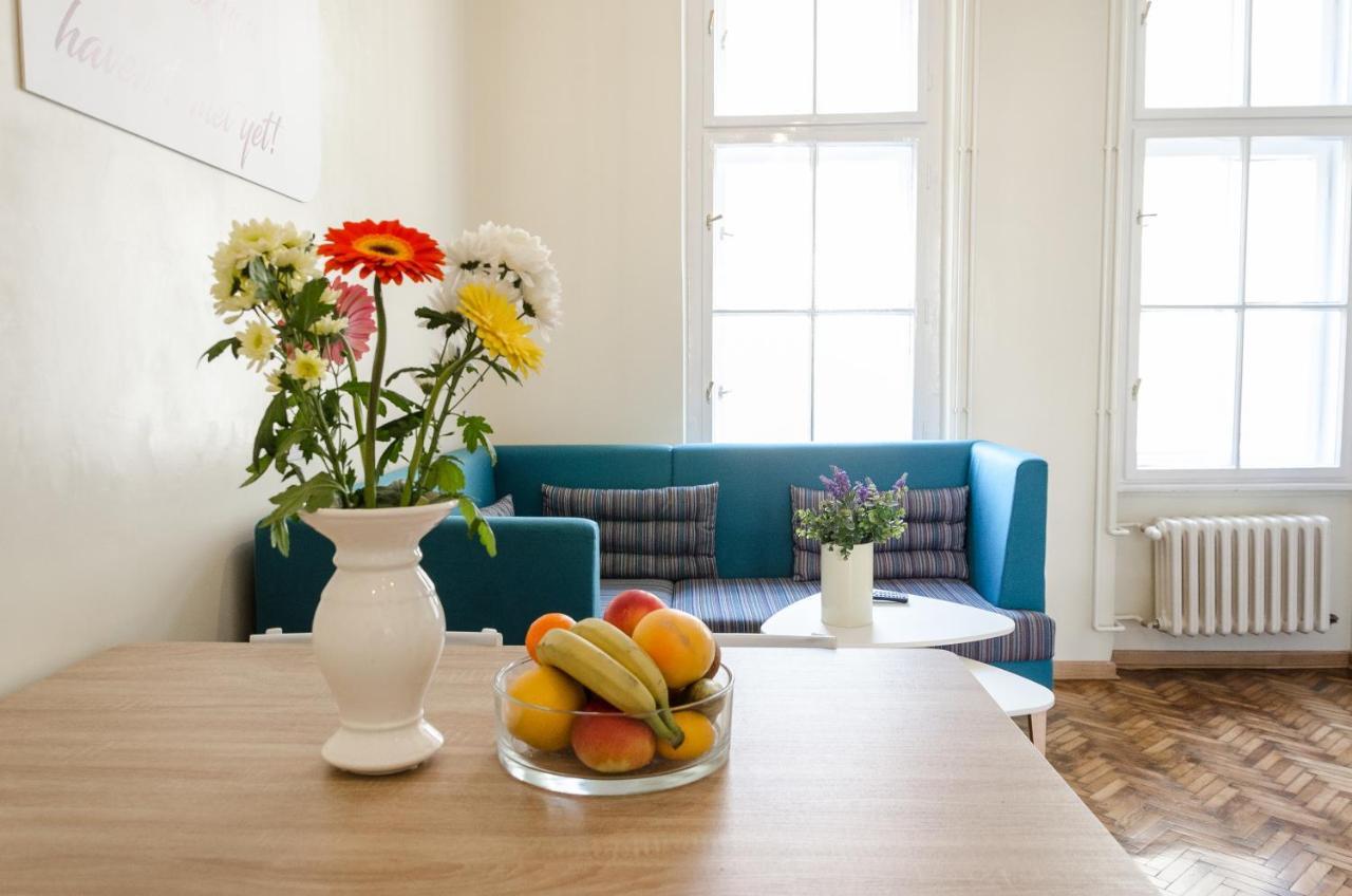 Roommates Hostel Белград Екстериор снимка